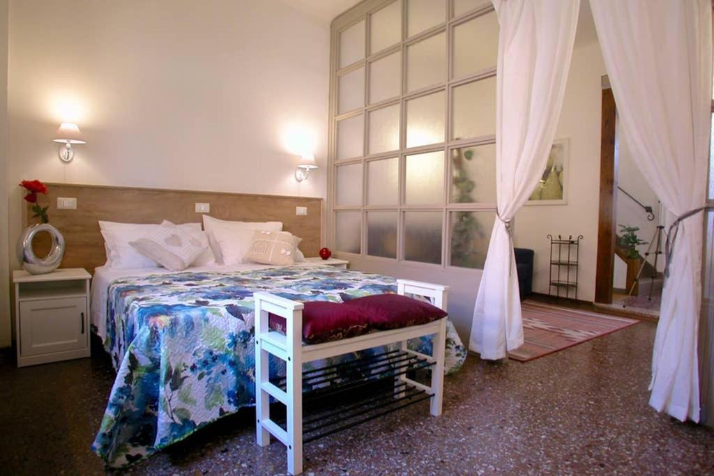 Casa Di Spagna Болоня Екстериор снимка